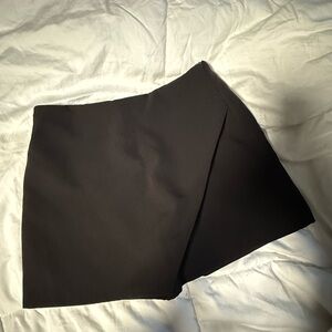 Love Tree Elegant Black Skort